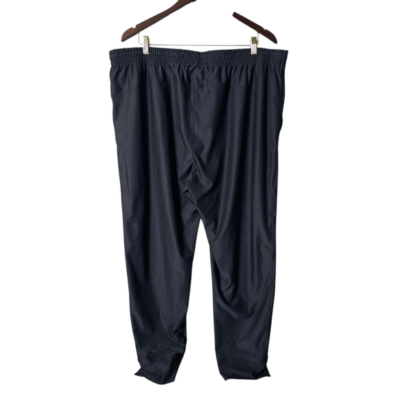 Old Navy Active Men's Performance Jogger Sweatpants with Zip Pocket - Picture 5 of 5